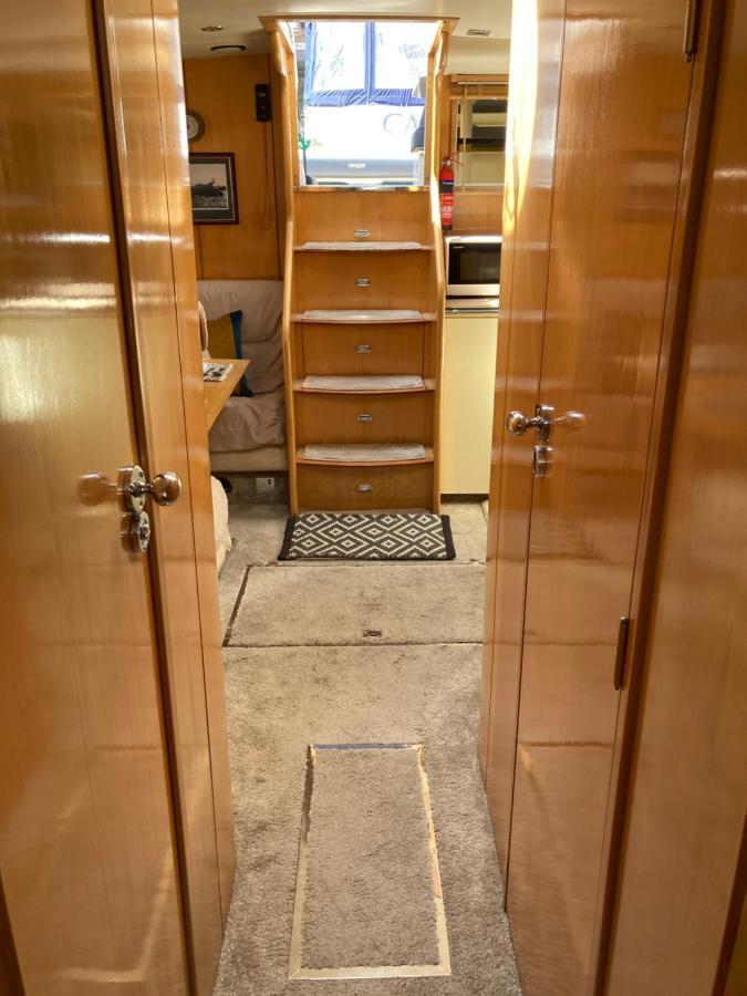 Entire Boat At St Katherine Docks 2 Available Select Using Room Options Лондон Екстериор снимка