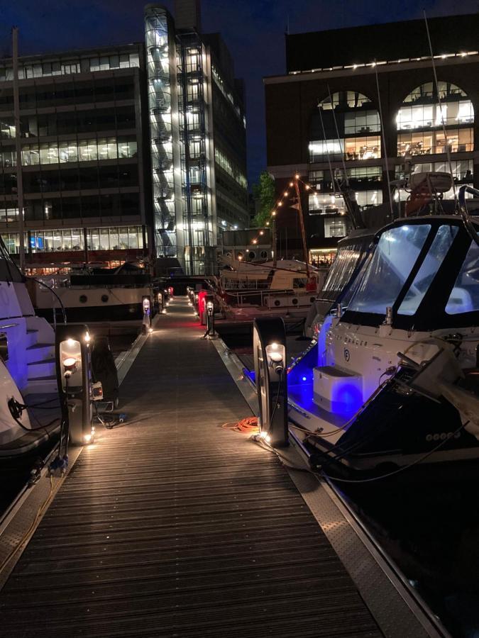 Entire Boat At St Katherine Docks 2 Available Select Using Room Options Лондон Екстериор снимка