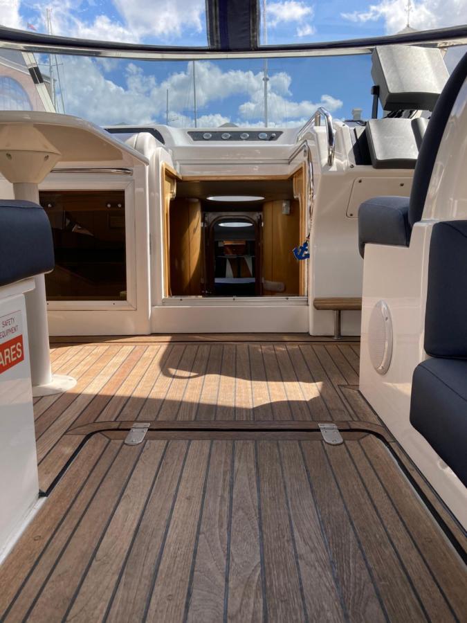 Entire Boat At St Katherine Docks 2 Available Select Using Room Options Лондон Екстериор снимка