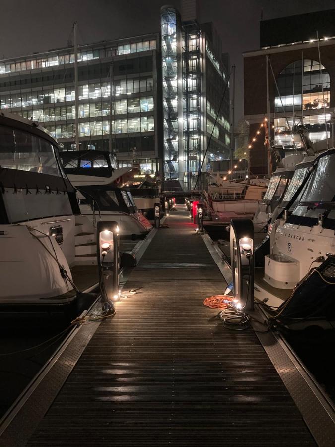 Entire Boat At St Katherine Docks 2 Available Select Using Room Options Лондон Екстериор снимка