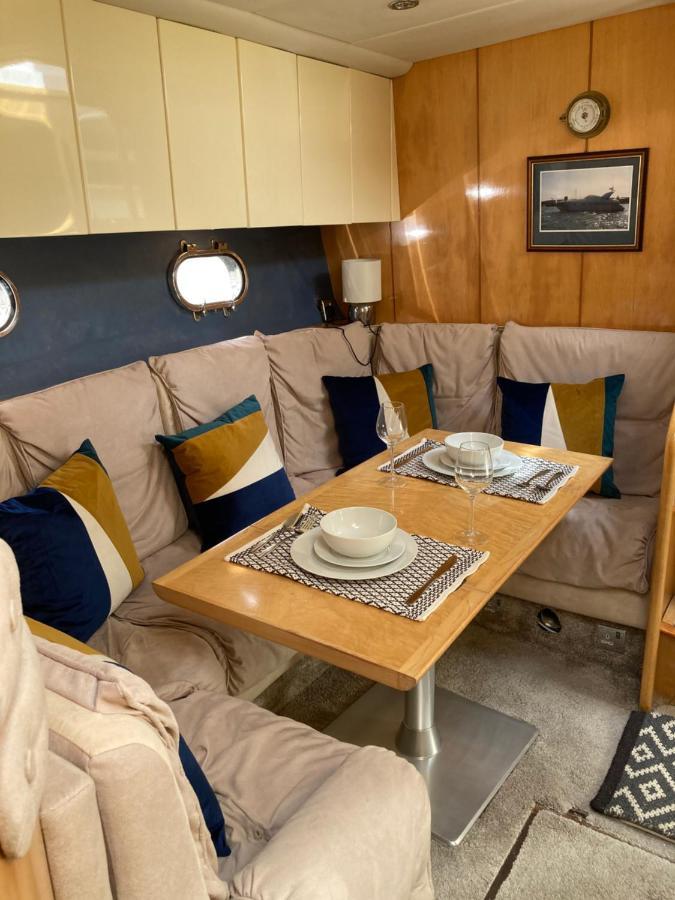 Entire Boat At St Katherine Docks 2 Available Select Using Room Options Лондон Екстериор снимка