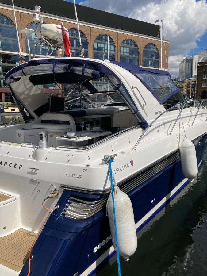 Entire Boat At St Katherine Docks 2 Available Select Using Room Options Лондон Екстериор снимка