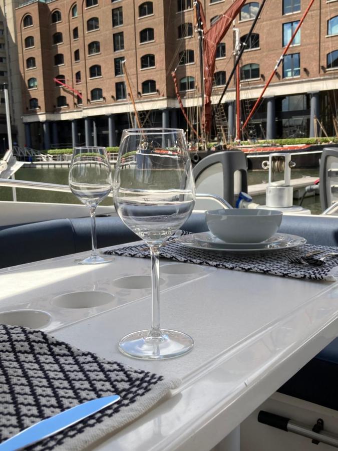 Entire Boat At St Katherine Docks 2 Available Select Using Room Options Лондон Екстериор снимка