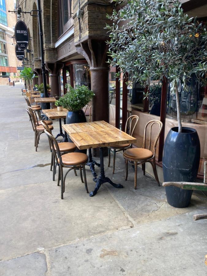 Entire Boat At St Katherine Docks 2 Available Select Using Room Options Лондон Екстериор снимка